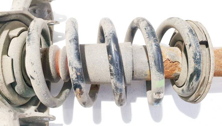 Audi A4 2002 Amortizatoriaus Spyruokle Priekine