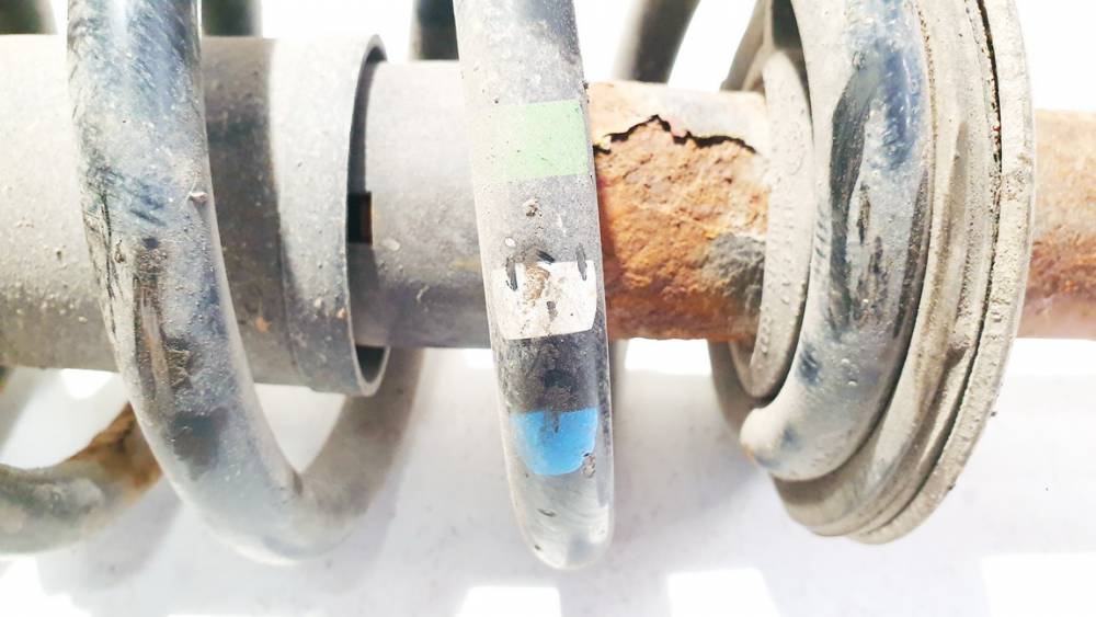 Audi A4 2002 Amortizatoriaus Spyruokle Priekine - Thumbnail 3