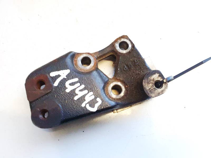 Honda CR-V 2008 Variklio kronsteinas ir Greiciu dezes kronsteinas