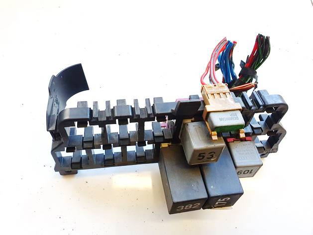 8D0937503E Audi A3 2000 Fuse box