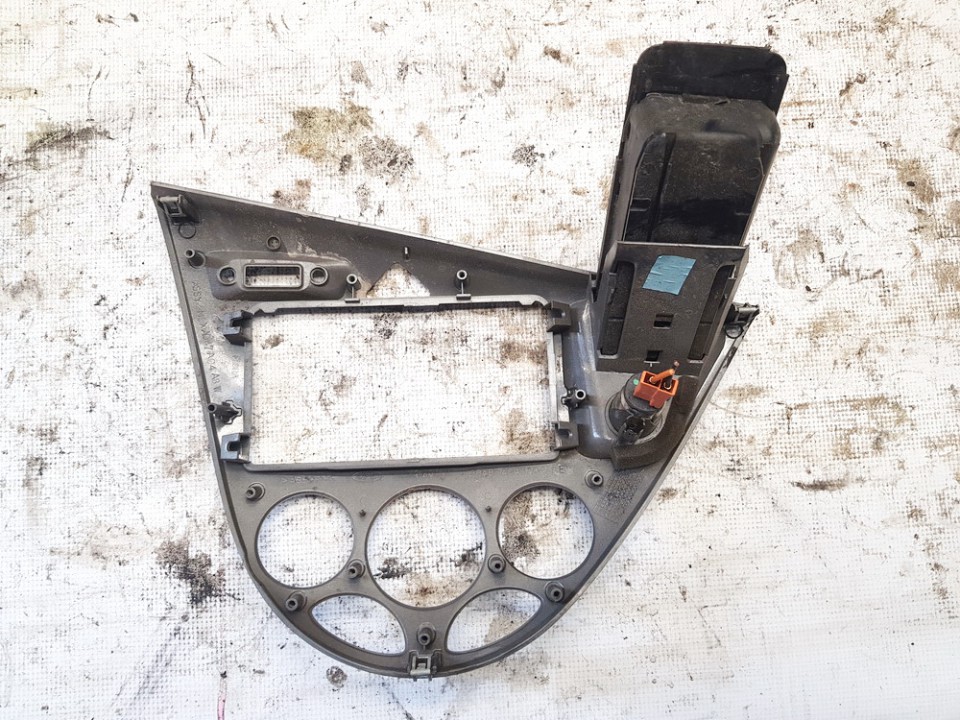 89ABA046A04AEW Ford Focus 2004 Wykończenie wnętrza (plastikowe elementy) - Thumbnail 2