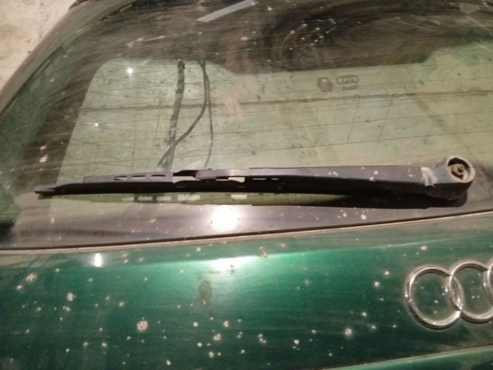 Audi A4 1997 Wiper Arm, Windscreen Wiper Arm - REAR