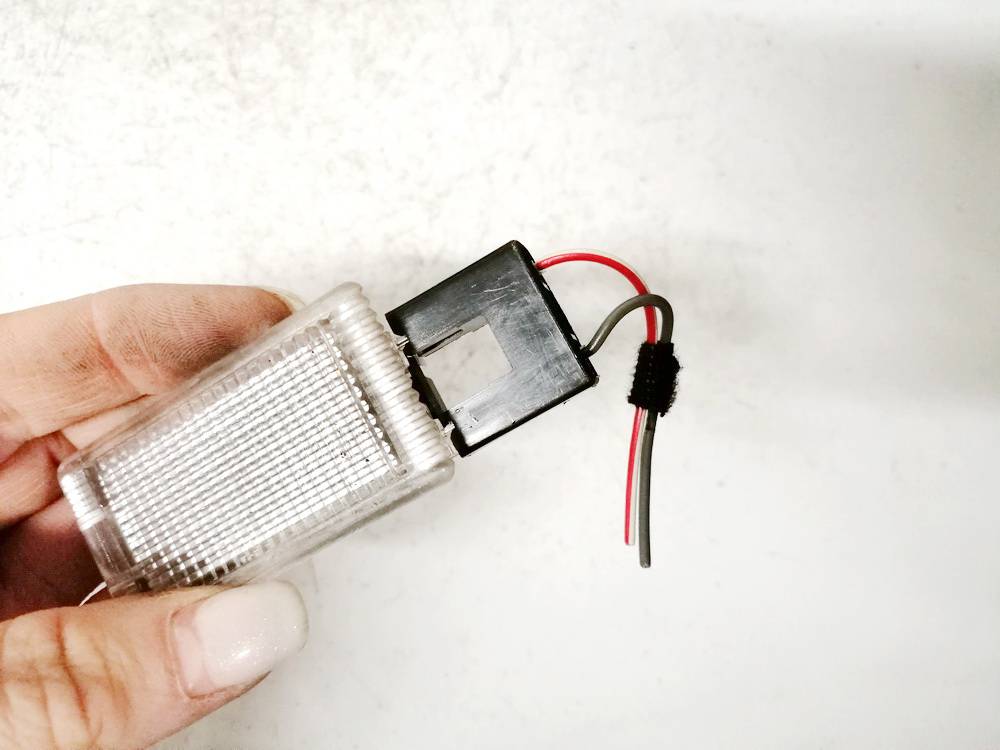 SAAB 9-3 2003 Salono lemputė - Thumbnail 3