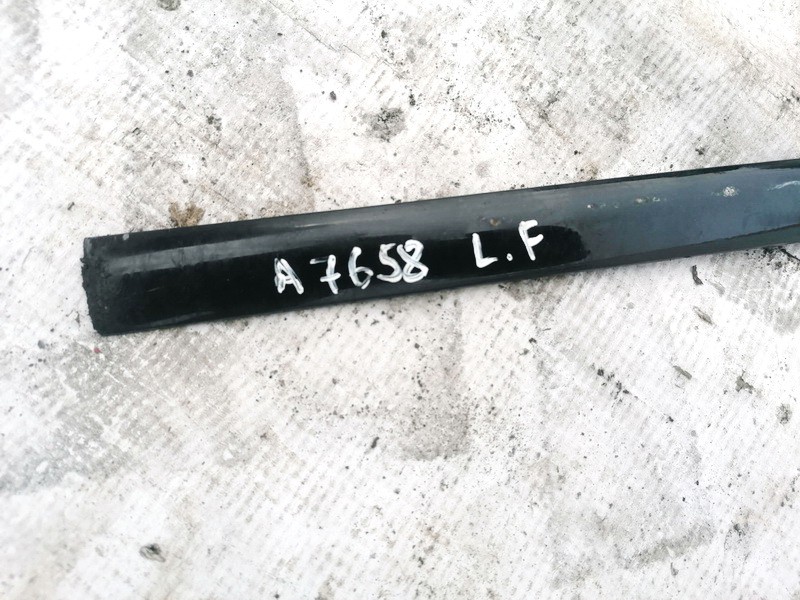 Audi A3 1999 Zewnętrzna listwa drzwi - PRZEDNIE LEWE - Thumbnail 2