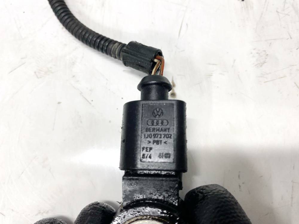 030905377C Volkswagen Golf 2005 Detonācijas devējs - Thumbnail 3