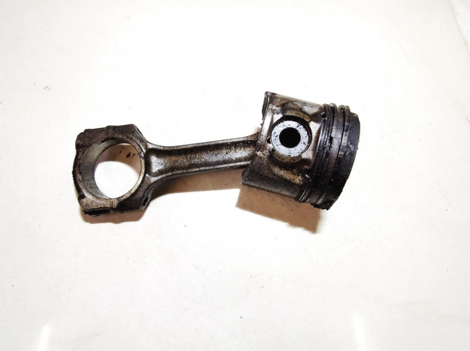 Peugeot 607 2002 Piston and Conrod (Connecting rod)