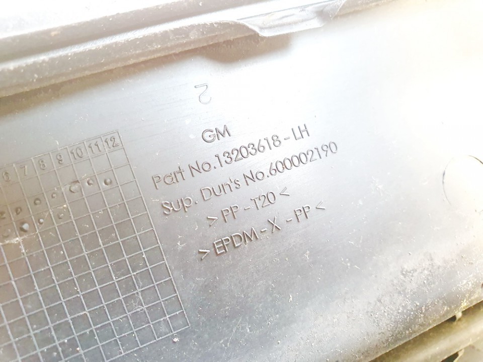 13203618 Opel Corsa 2007 Wiper Muolding - FRONT - Thumbnail 3