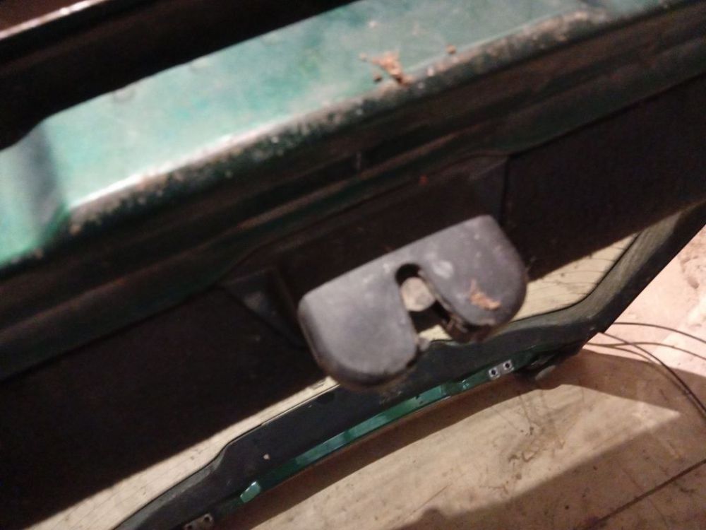 Audi A4 1997 Trunk Lid Lock Latch - REAR