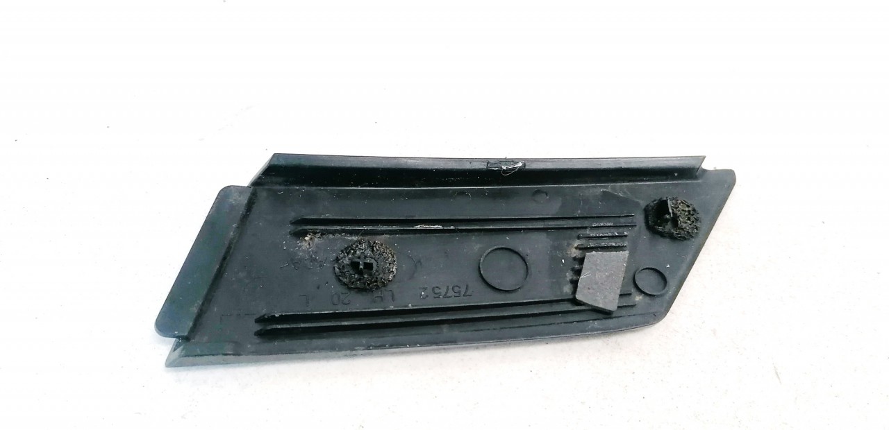 75752LH20L Toyota Yaris 2009 Other car part - Thumbnail 2