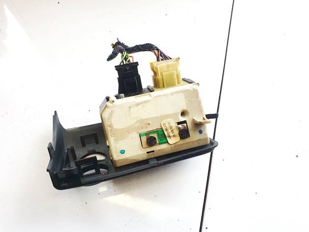 Chrysler Voyager 1999 Climate Control Panel (heater control switches) - Thumbnail 3