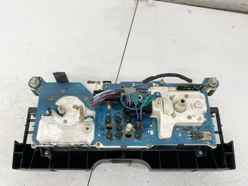 81117434 Audi 80 1985 Щиток приборов - Автомобильный спидометр - Thumbnail 3