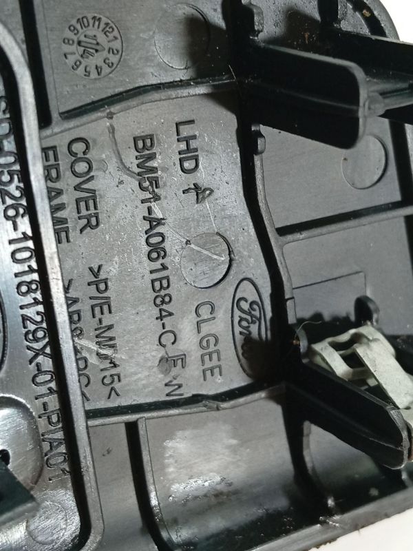 BM51A061B84CFW Ford Focus 2014 Osłona dźwigni zmiany biegów (pokrywa) - Thumbnail 4