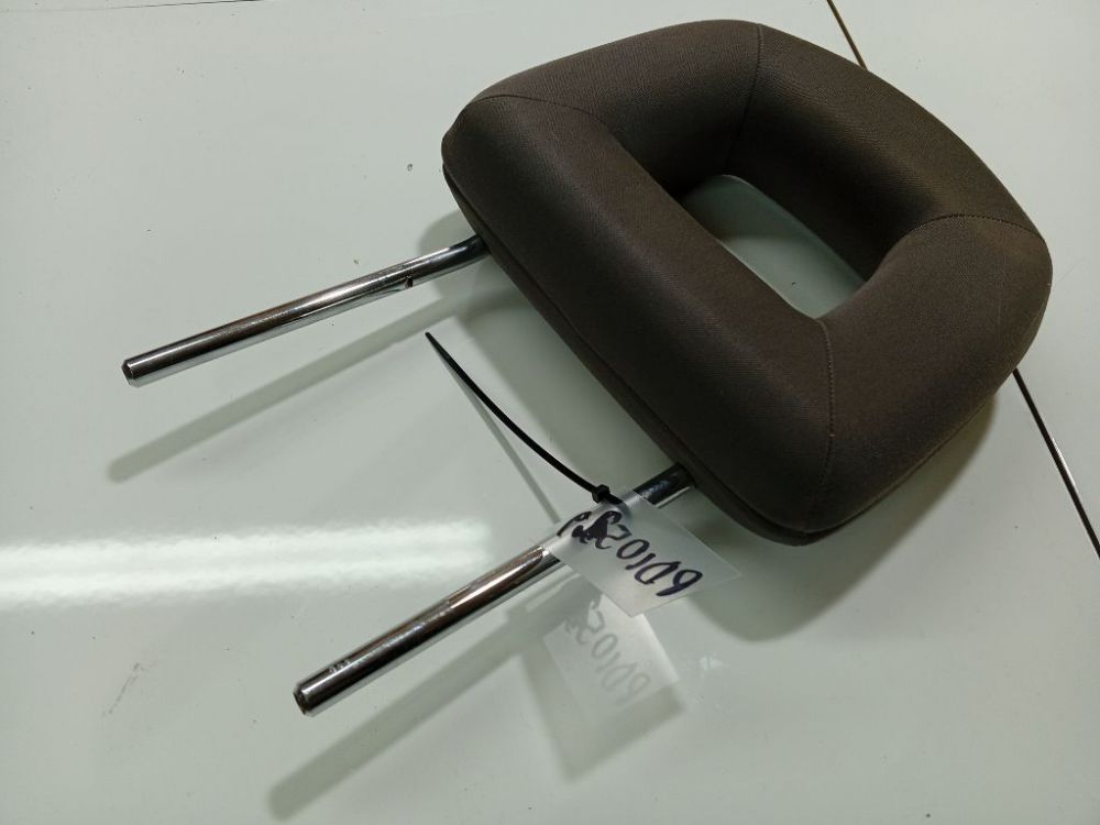 Audi A2 2000 Seat headrest