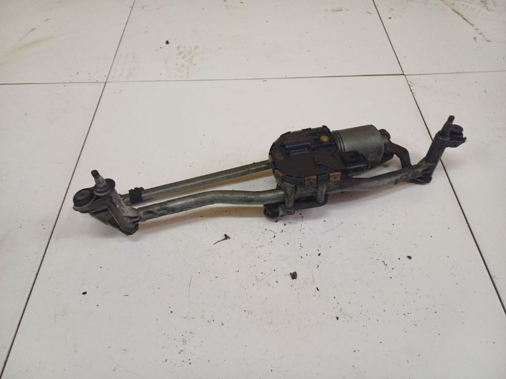 0390241783 Volkswagen Golf Plus 2006 Tuulilasin pyyhkimen moottori - EDESSÄ