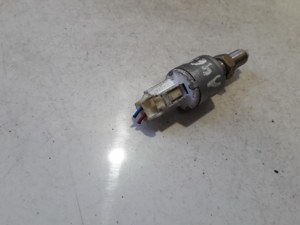 Toyota Previa 2002 Czujnik świateł hamulca (przekaźnik-klakson) - Thumbnail 2