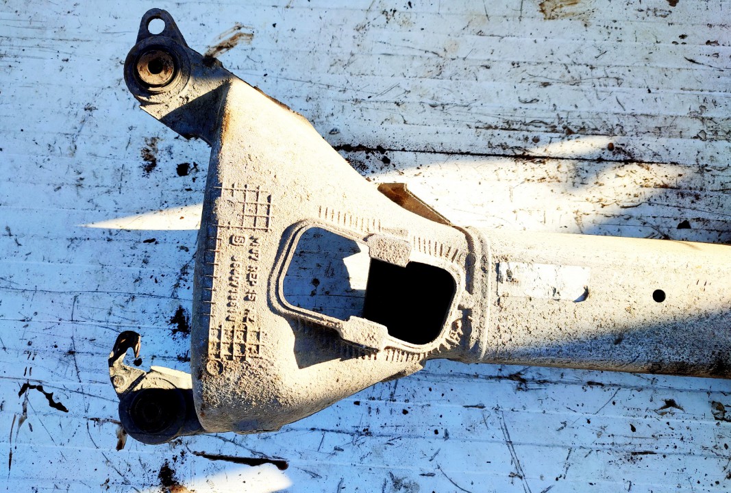 Citroen C5 2008 Subframe - REAR - Thumbnail 2