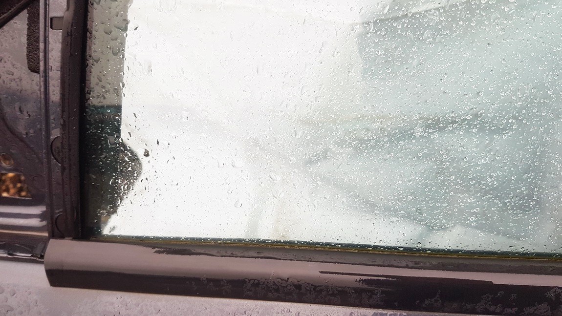 Ford Mondeo 2009 vitre de porte avant Gauche - Thumbnail 3