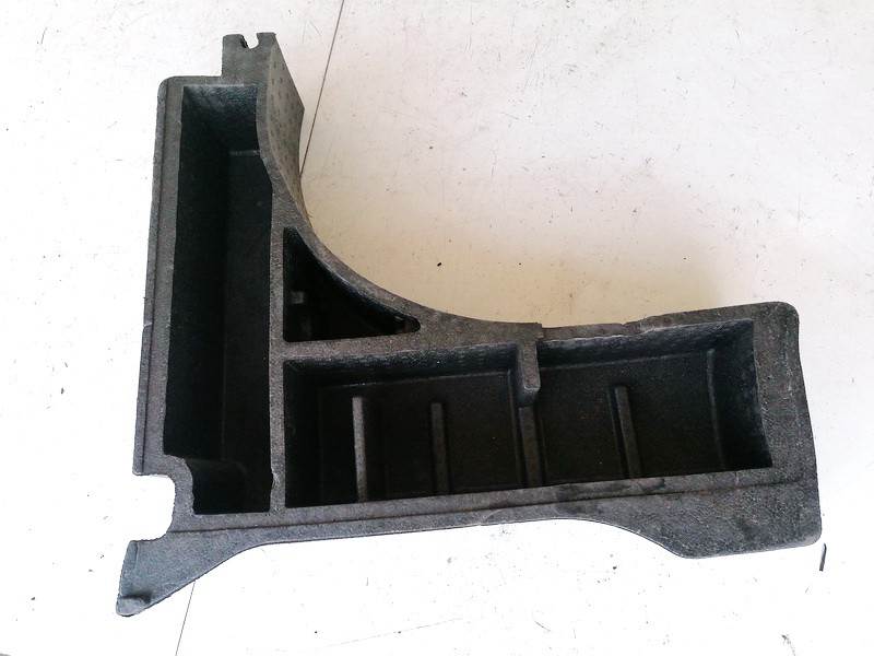 8V41S11169AE Ford Kuga 2010 Voiture Bagages Capot