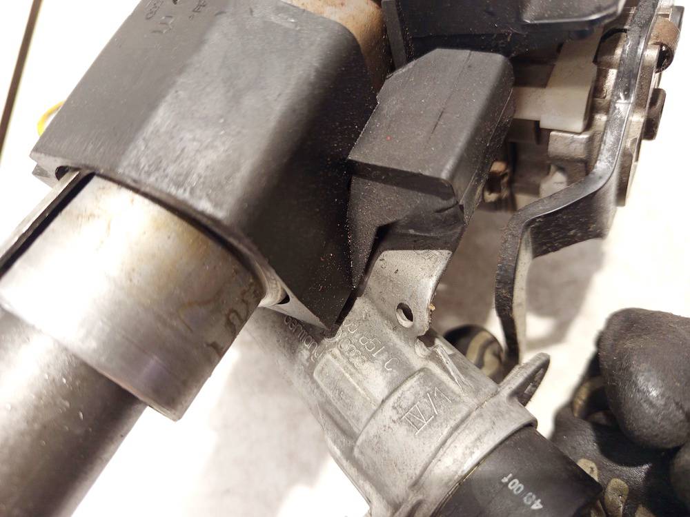 4B0905851C Volkswagen Passat 2001 Ignition Barrels (Ignition Switch) - Thumbnail 3