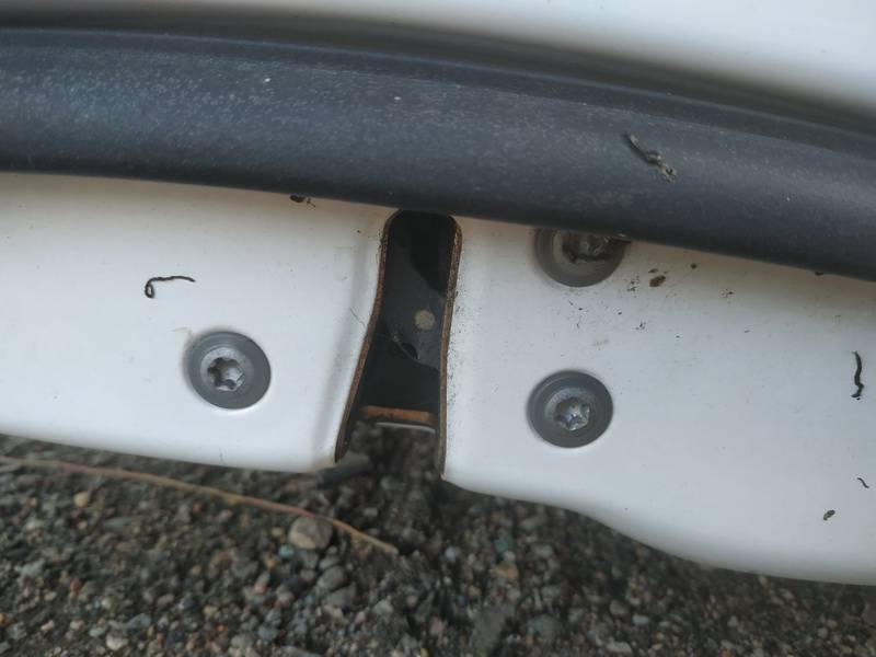 Toyota Corolla Verso 2004 Serrure de porte avant droite