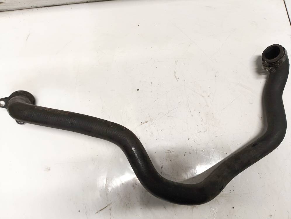 BMW 5-Series 2006 Wąż termostatu (wąż układu chłodzenia)