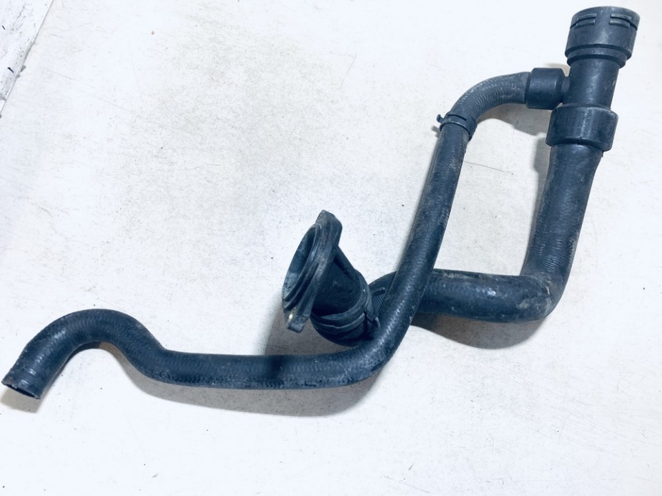 8D0121055F Volkswagen Passat 1998 Radiator Hose (Water Hose)