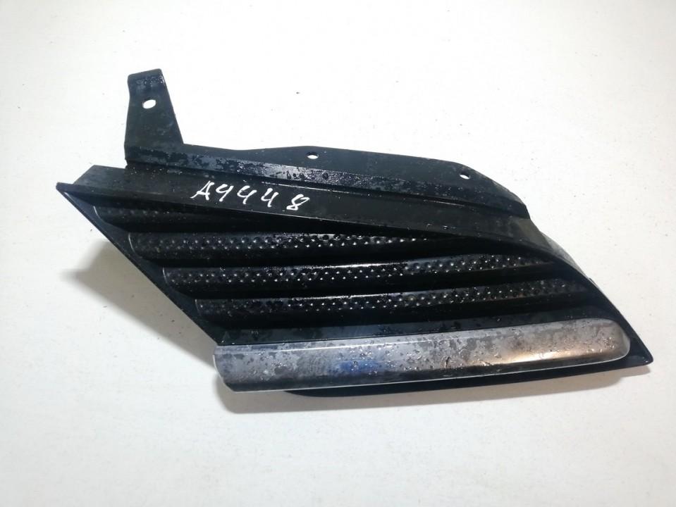 62320AU300 Nissan Primera 2003 Hood grille - FRONT