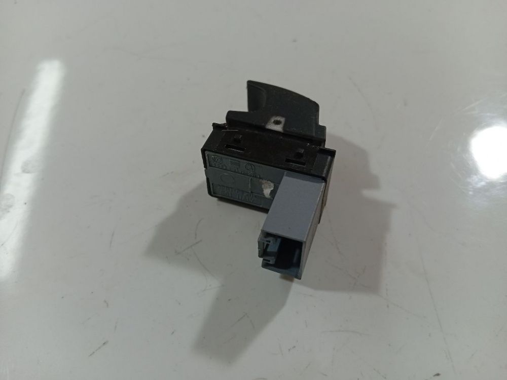1F0959855 Volkswagen Golf 2004 Power window control (Window Regulator-Window Switch) - Thumbnail 2