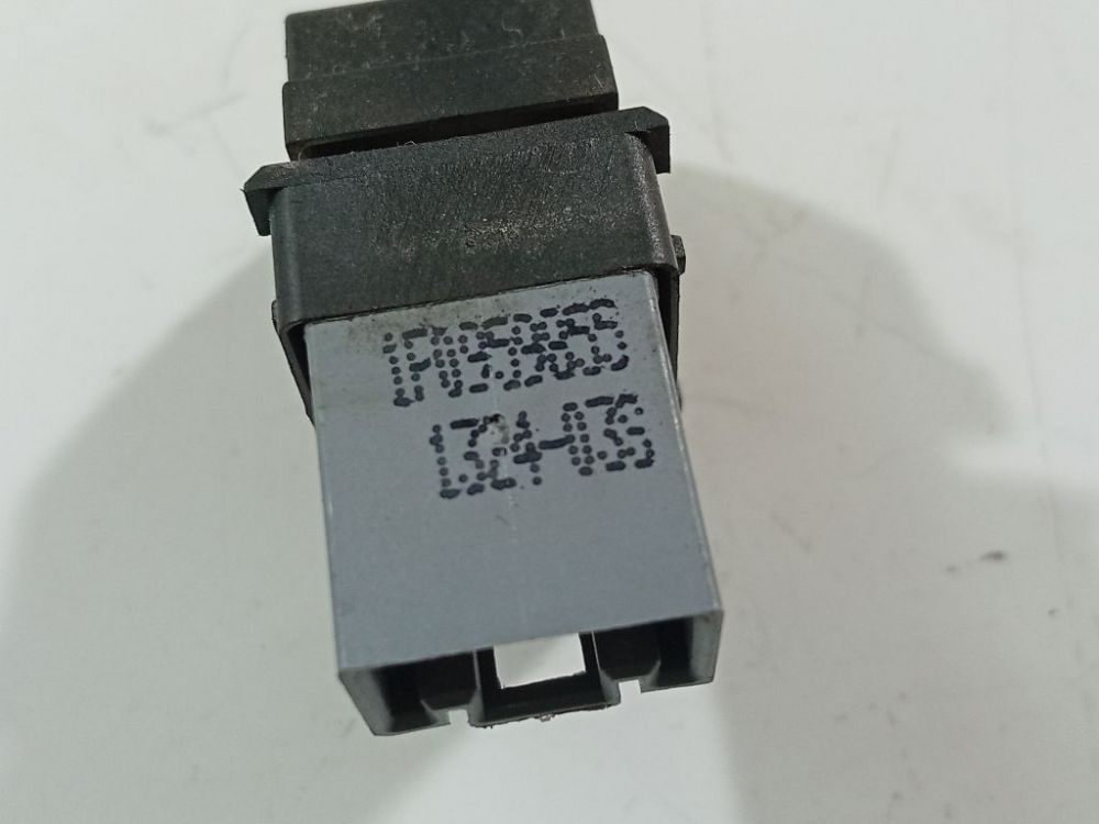 1F0959855 Volkswagen Golf 2004 Power window control (Window Regulator-Window Switch) - Thumbnail 4