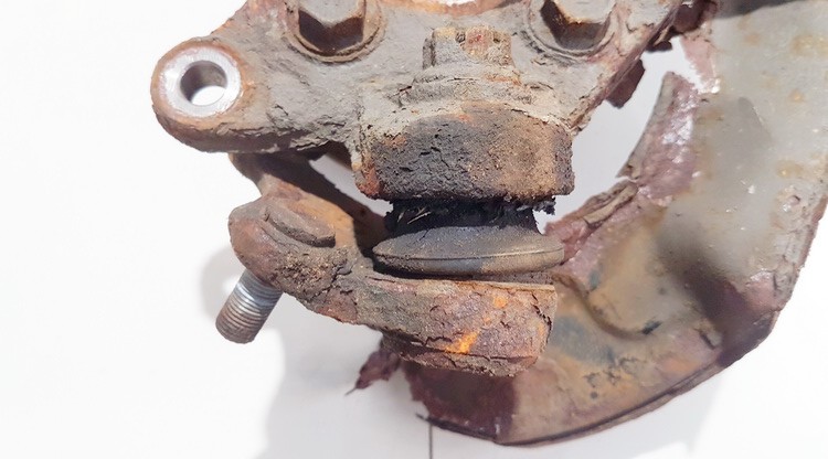 Toyota Auris 2011 Steering Knuckle - FRONT RIGHT - Thumbnail 2