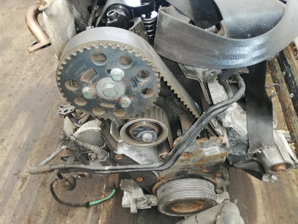 AVF Volkswagen Passat 2002 Engine - Thumbnail 2