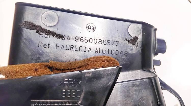 9650088577 Peugeot 207 2007 Wloty powietrza do kabiny - Thumbnail 3