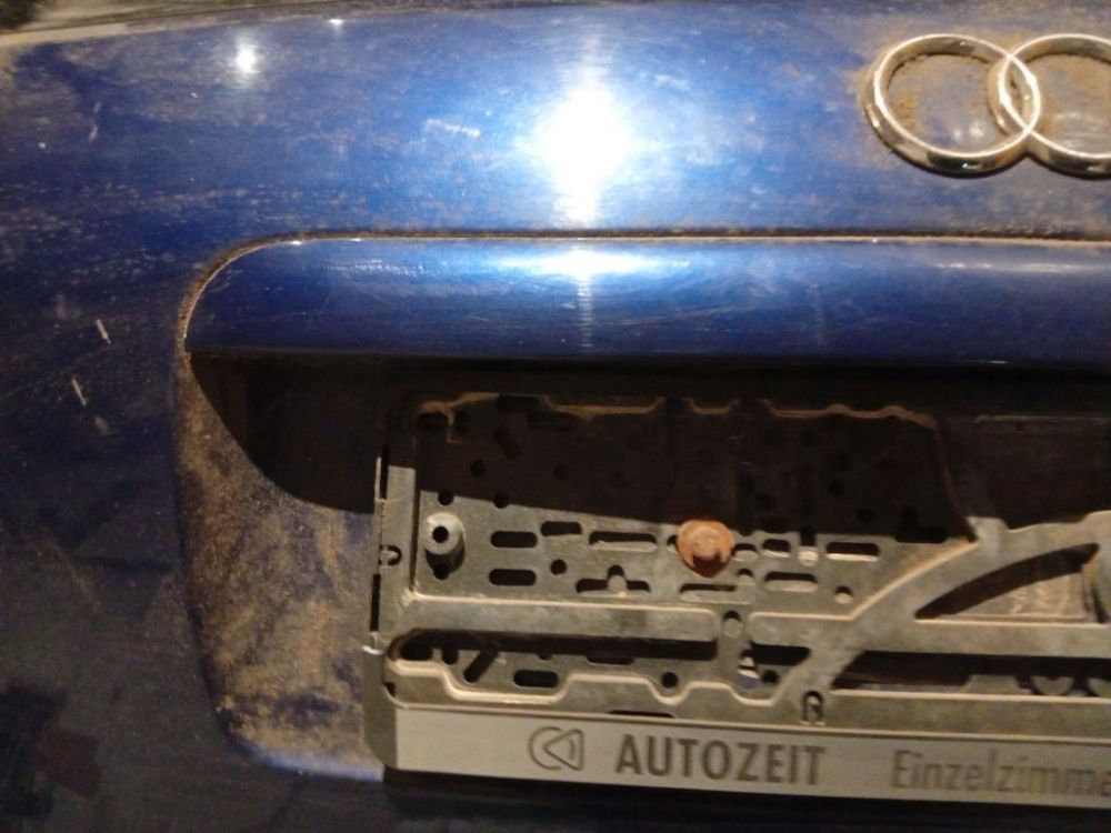 Audi A4 1998 Galinio dangcio isorine apdaila (numerio apsvietimas) G. - Thumbnail 2