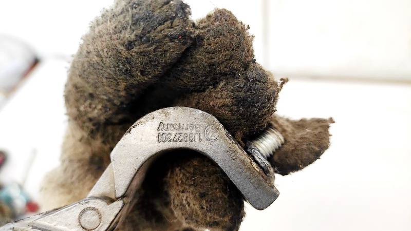 1J9827301 Volkswagen Touran 2004 Hood Hinges - REAR RIGHT - Thumbnail 3