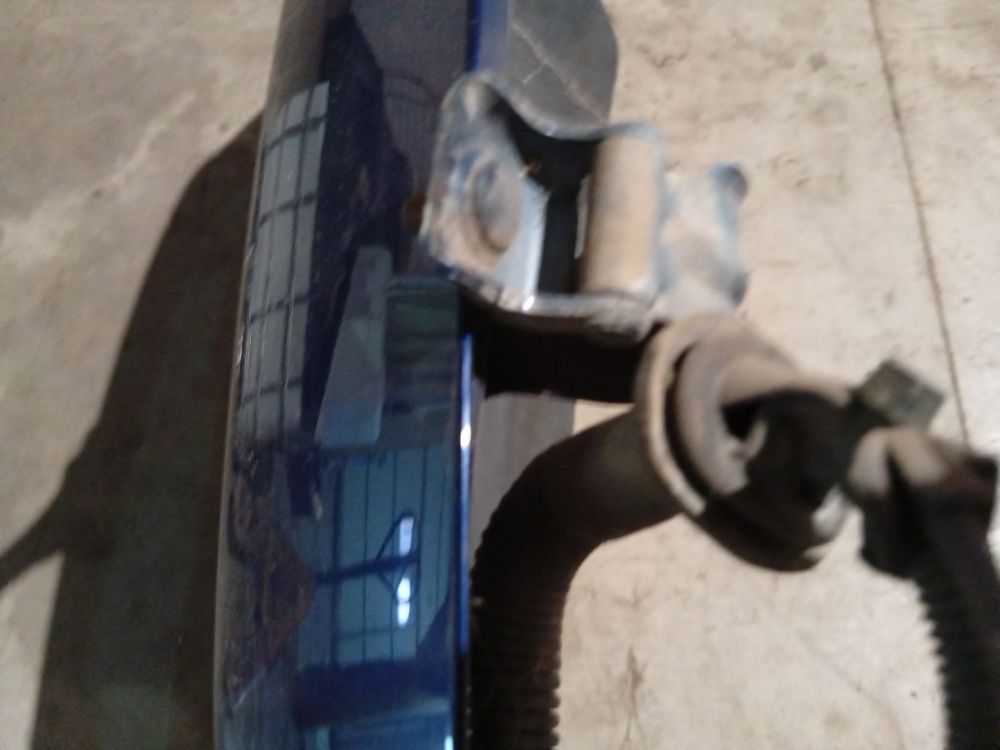 Audi A4 1998 Hood Hinges - REAR RIGHT