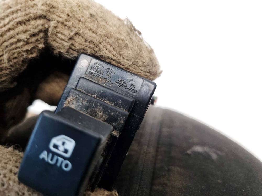 935751H100 Kia Ceed 2007 Power window control (Window Regulator-Window Switch) - Thumbnail 4