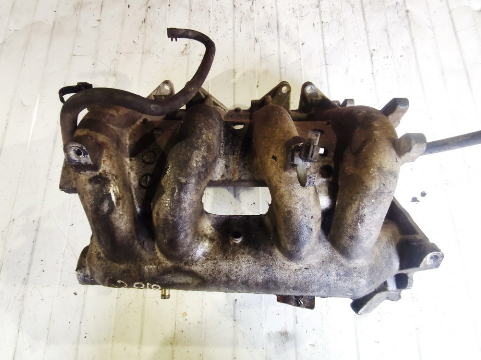 Nissan Almera 2002 Collecteur DAdmission