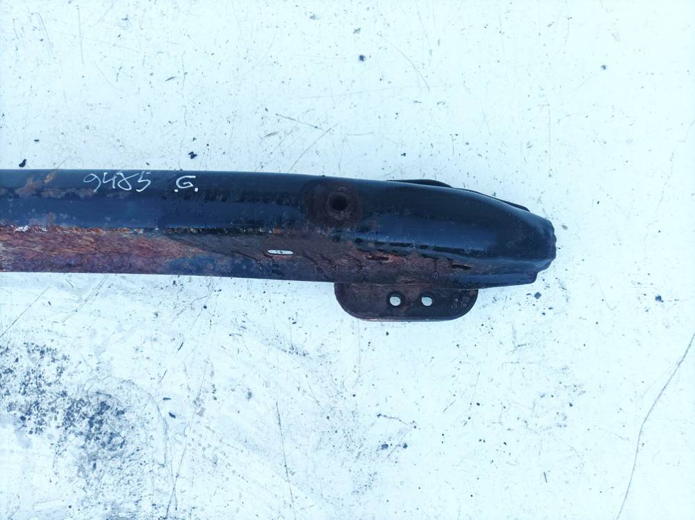 Peugeot 307 2002 pare-chocs arrière renfort - Thumbnail 2