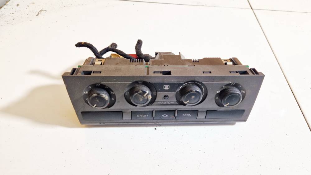 4F1820043M Audi A6 2005 Climate Control Panel (heater control switches)