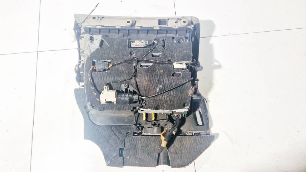 4F0971679A Audi A6 2006 Mantu glabāšanas nodalījums - Thumbnail 2