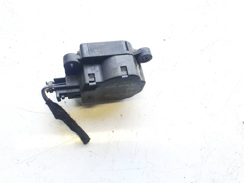 3M5H19E616AB Ford Galaxy 2006 кронштейн моторчика заслонки отопителя