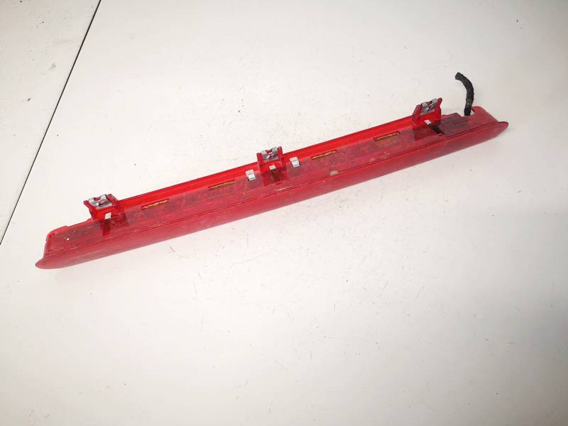 1T0945097A Volkswagen Touran 2005 Dodatkowe światło stopu