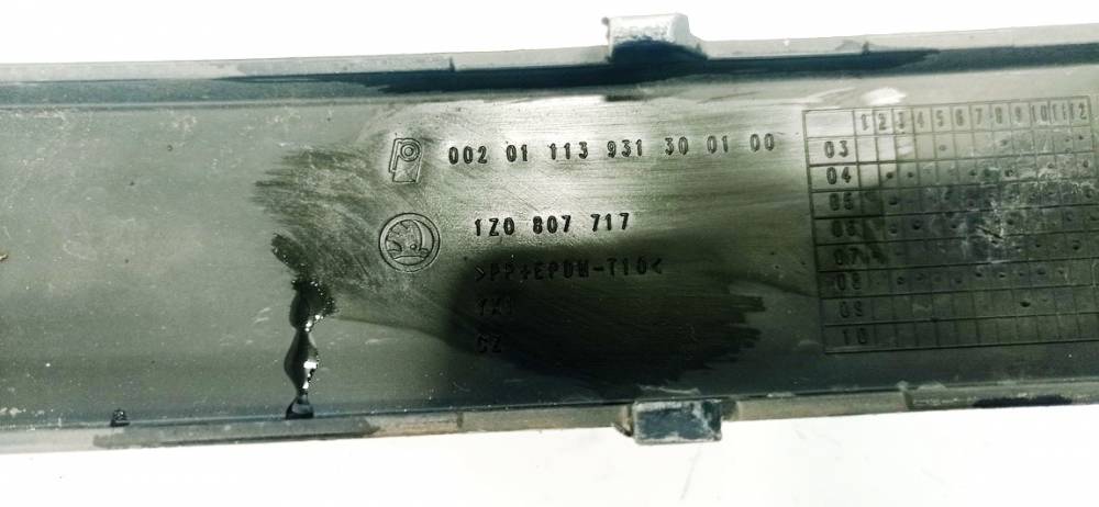 1Z0807717 Skoda Octavia 2008 Bumper Trim Strip Corner - FRONT LEFT - Thumbnail 3