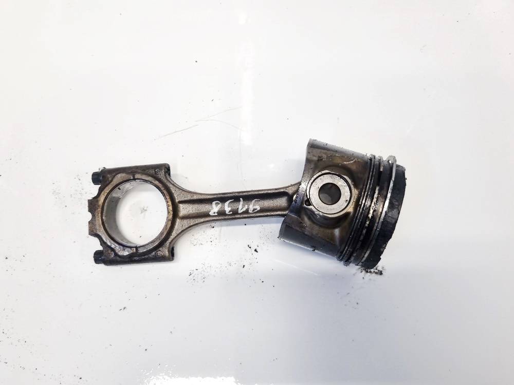 Volvo S60 2002 Tłok z korbowodem