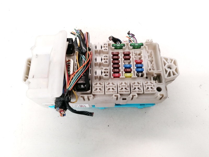 MR587875 G8C-223M-3C Fuse box Mitsubishi Lancer 2004 1.6L - EIS01097987