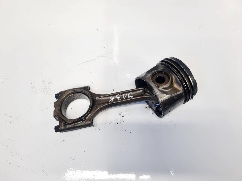 Volvo S60 2002 Tłok z korbowodem