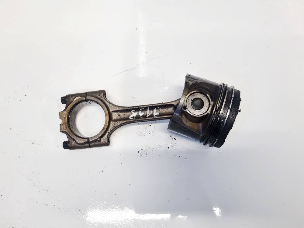 Volvo S60 2002 Tłok z korbowodem