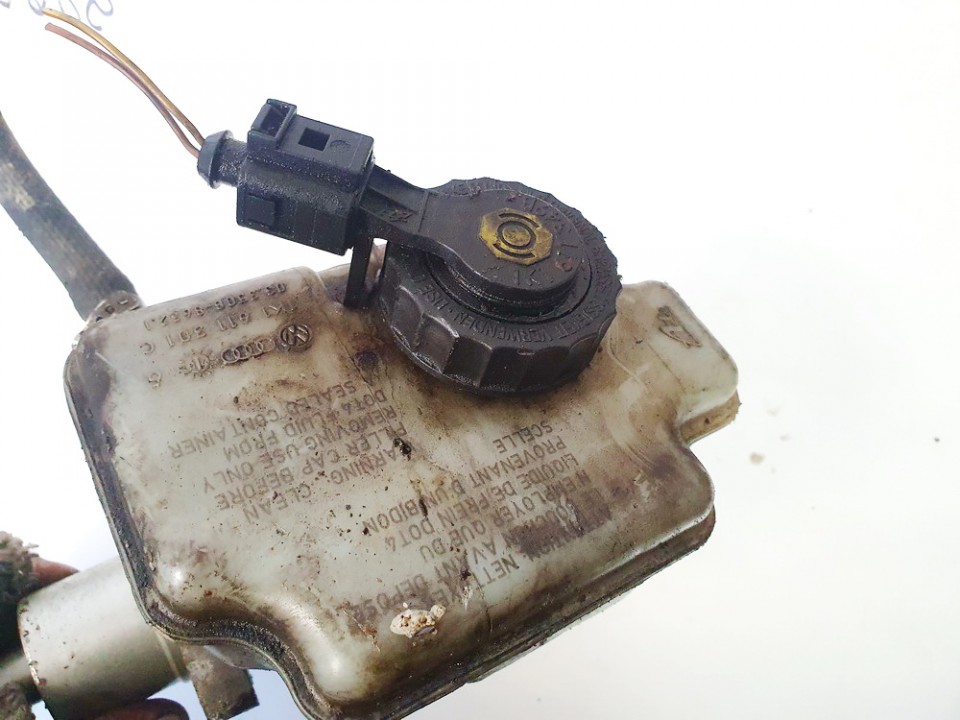 1k1611301c used Brake Master Cylinder Reservoir Seat Altea 2005 1.9L