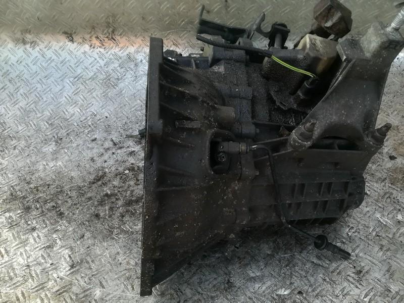 XS4R7F096CB Ford Focus 2000 Gearbox - Thumbnail 3