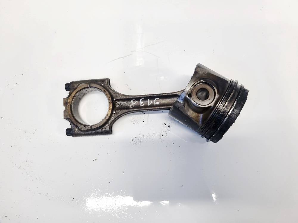 Volvo S60 2002 Tłok z korbowodem